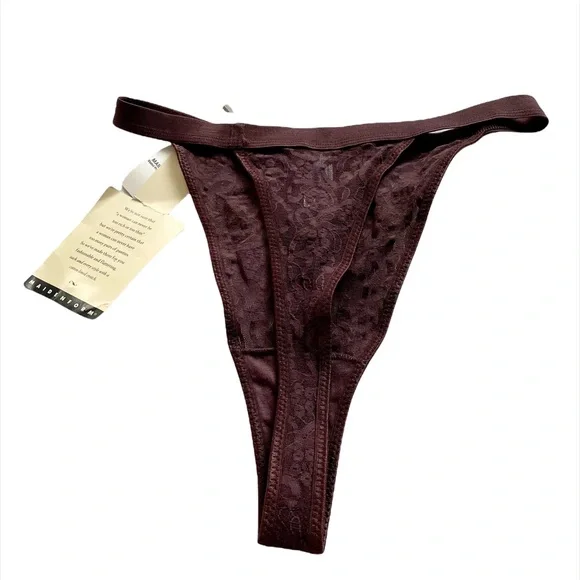 Vintage Private Affair burgundy lace stretchy thong NWT SZ 6 - Picture 3 of 3